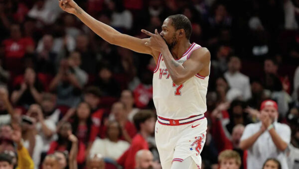 Houston Rockets star Kevin Durant explains why he's constantly firing back at hecklers
