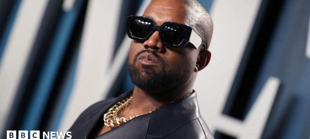 Kanye West announces tour dates in Russia
