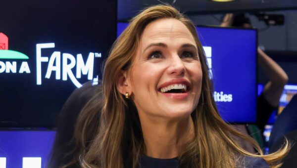 Jennifer Garner says she panicked about money after her divorce. It inspired her career pivot at 45.