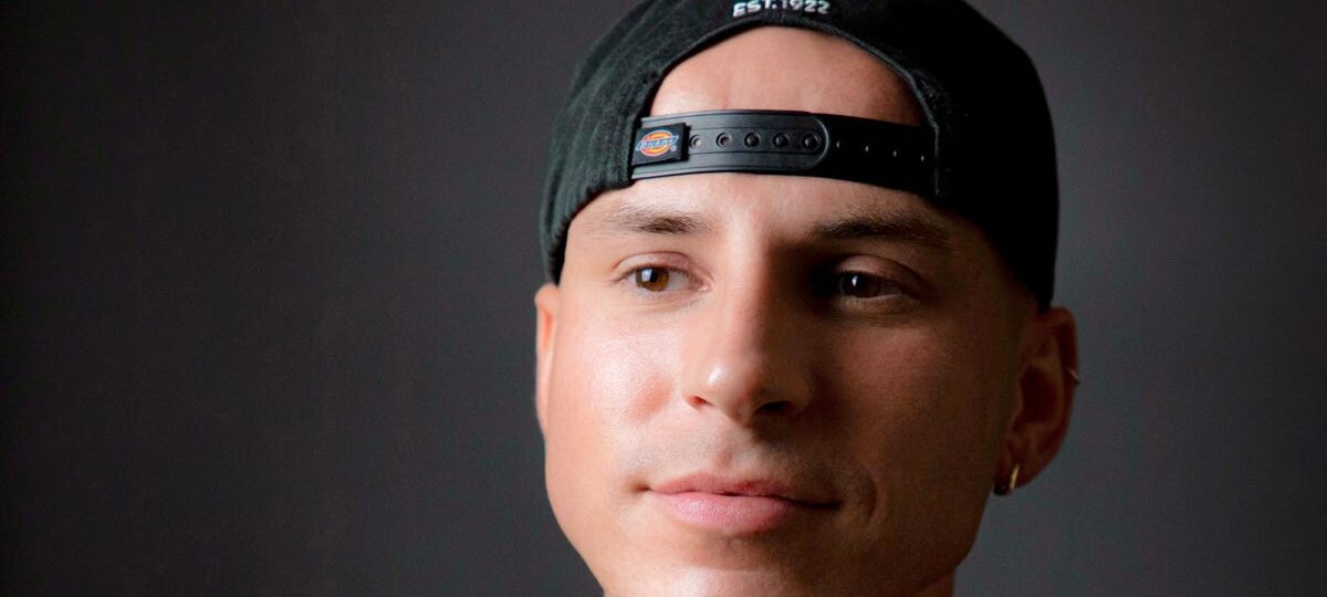 I pitched Tinder the job I wanted to do — and ended up getting hired full-time