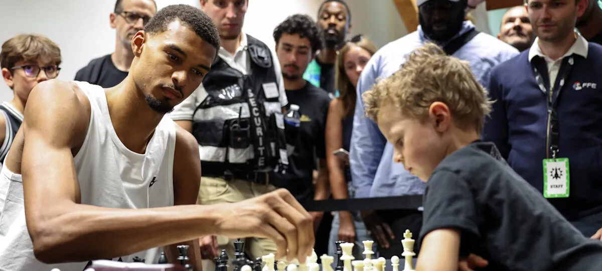 Victor Wembanyama draws attention after losing to a six-year-old at his chess tournament in France