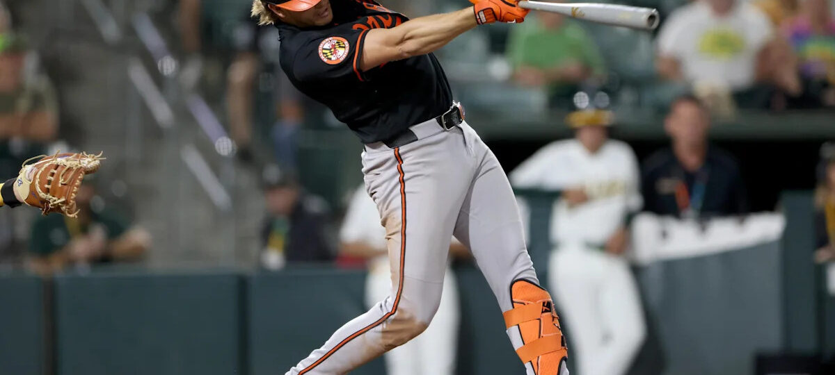 Mayo, CES lead Orioles to 10-inning win over Athletics, 4-3