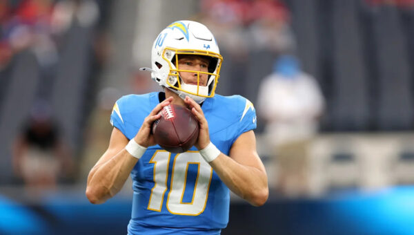 Justin Herbert plays just three snaps in preseason game vs. 49ers