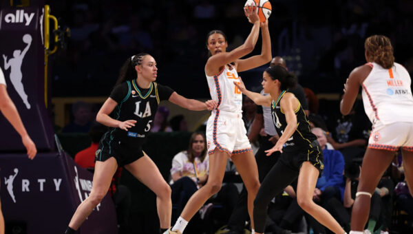 Dearica Hamby ejected: Why Sparks star was tossed from game vs. Sun