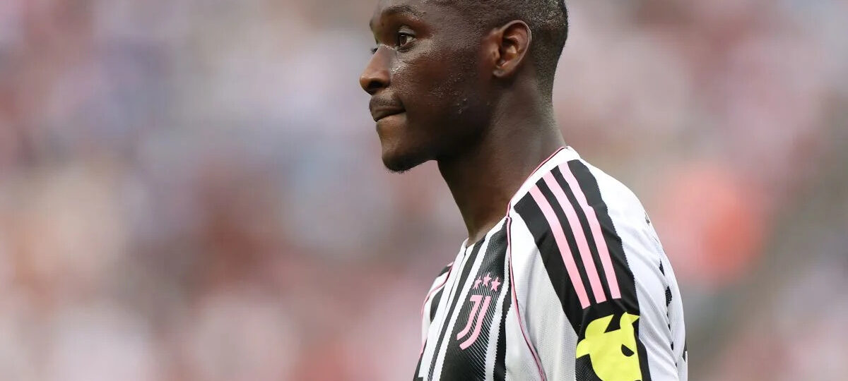 Official: Juventus complete permanent signing of Kolo Muani from PSG