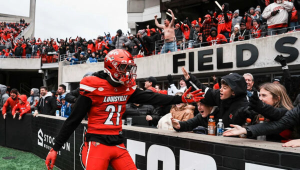 Louisville football brings back D’Angelo Hutchinson under 5-for-5 rule