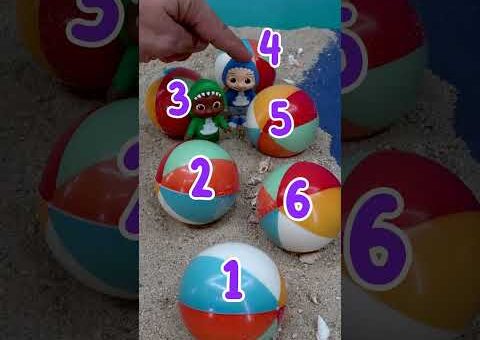 Learn Numbers with Beach Balls! 🌞 JJ & Cody Counting Fun! 🔢🏖️ #CoComelon #kids #shortd