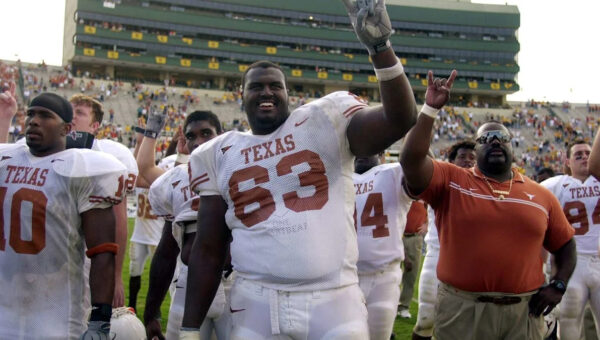 After blood clots and a stroke, Mike Williams returns to Texas and finds old memories