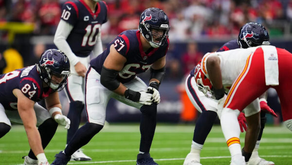 Steelers try out former Texans offensive lineman