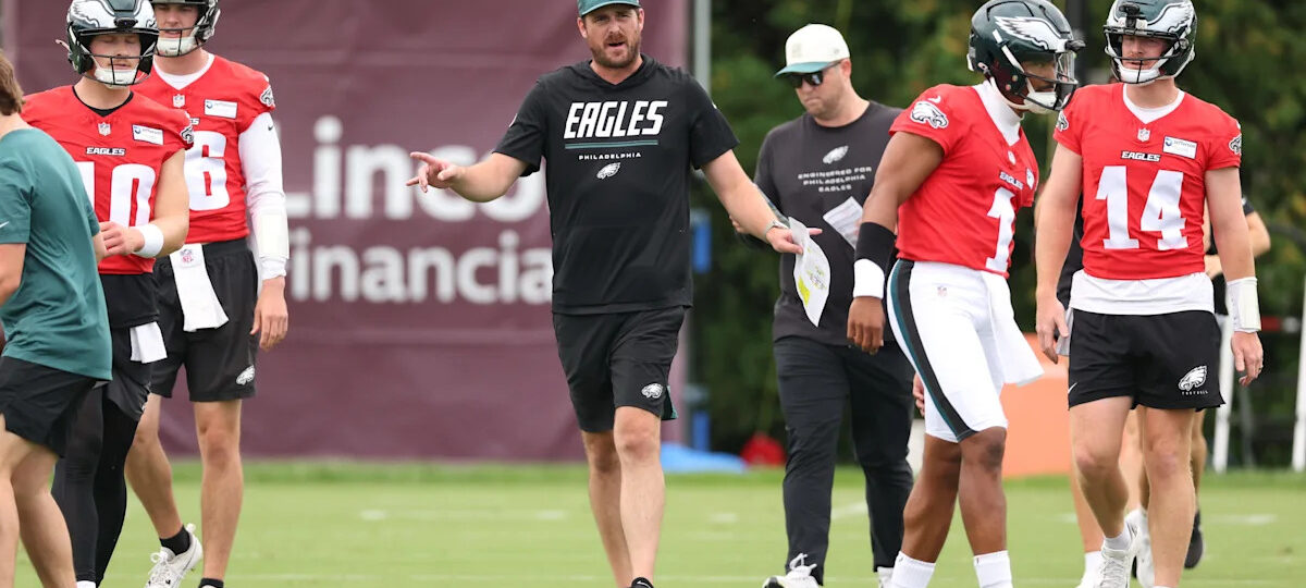 Eagles will use first four games to evaluate the new offense