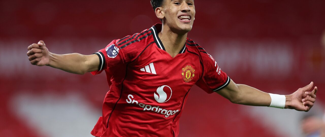 Man United told to learn from Arsenal after JJ Gabriel transfer request sparks Neville warning