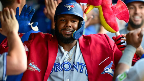 Vlad Drives In 5, Jays Beat Guardians
