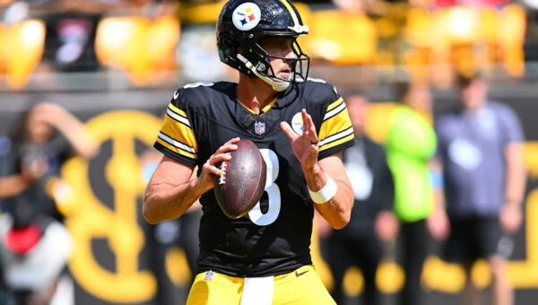 Aaron Rodgers’ ruthless response to media about Steelers teammate’s ranking in crucial NFL stat
