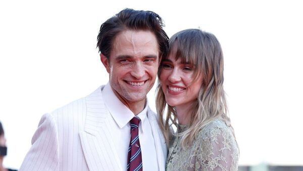 Robert Pattinson & Suki Waterhouse’s Venice Kisses: The Attachment Truth Behind the Spark