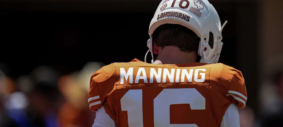 How relatives' NFL experience helped shape Texas QB Arch Manning, UTSA's Owen McCown