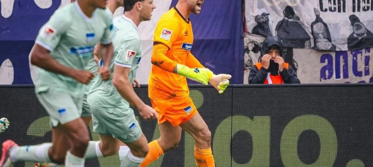 I’ve got no hands: keeper watches it in and concedes a bizarre goal