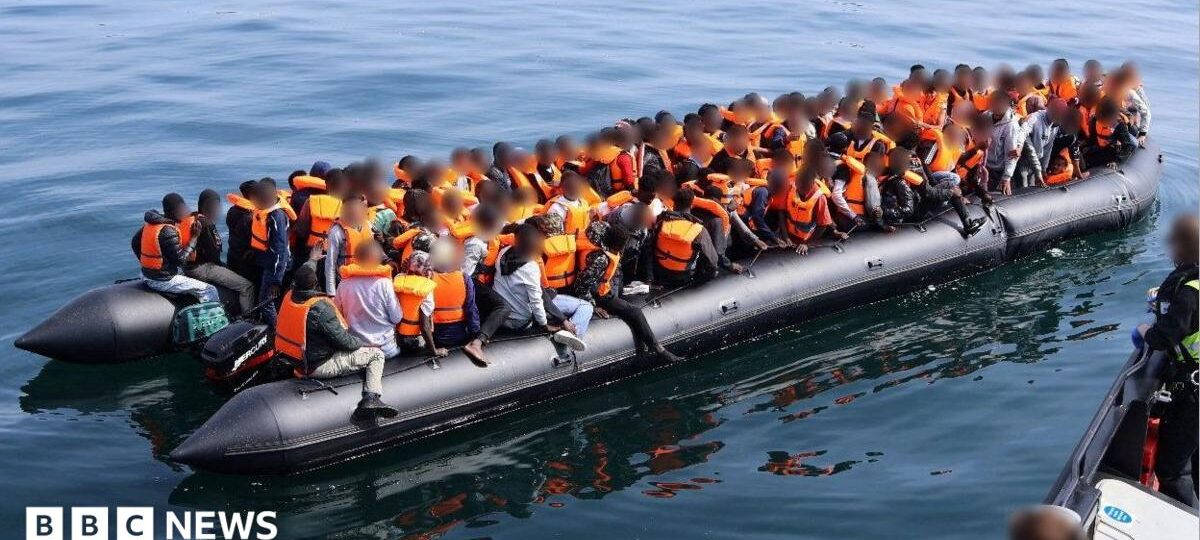 Teen who piloted Channel boat with 165 migrants jailed