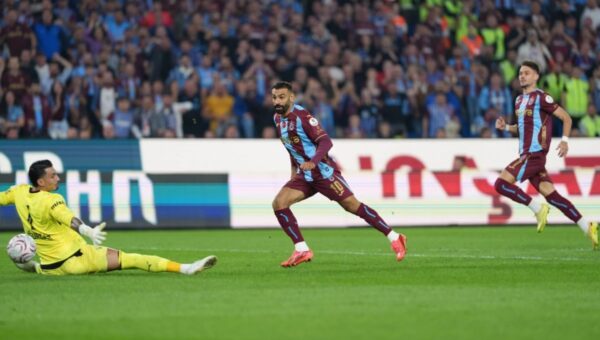 Turkey: Osimhen missing as Salah-inspired Trabzonspor thrash Galatasaray 4-0