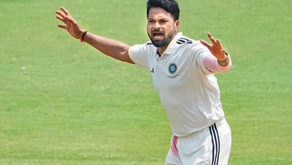 Duleep Trophy final: Mukesh Kumar, Mohammed Shami help East take control
