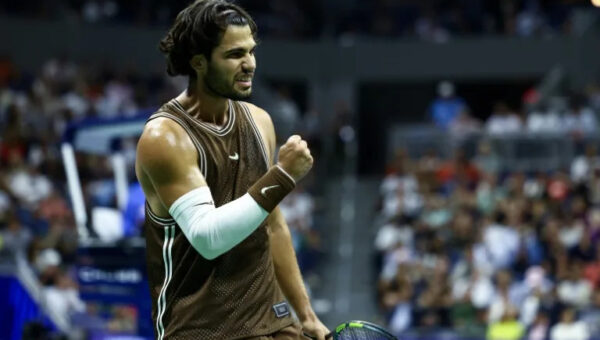 Alcaraz overpowers Faria to reach US Open third round