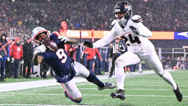 How did former Patriots WR Kayshon Boutte play in Texans debut?