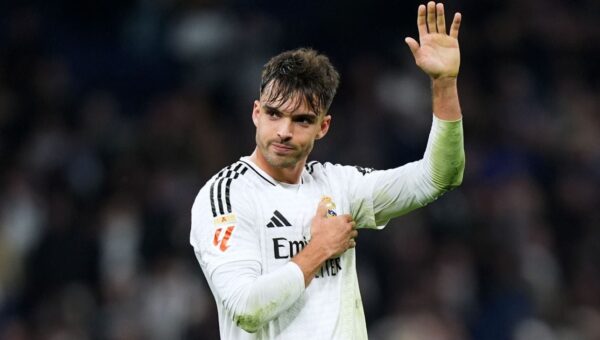 Transfer deadline: Real Madrid star refuses to leave Jose Mourinho’s squad