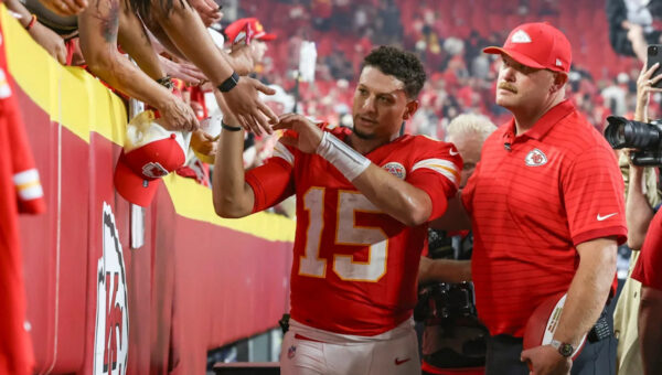 ‘MVP race, we are here’ – Patrick Mahomes leaves fans amazed with performance in win over Colts
