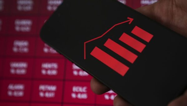 Get ready to meet the ‘love child’ of the dot-com crash and financial crisis, tech guru Erik Gordon says