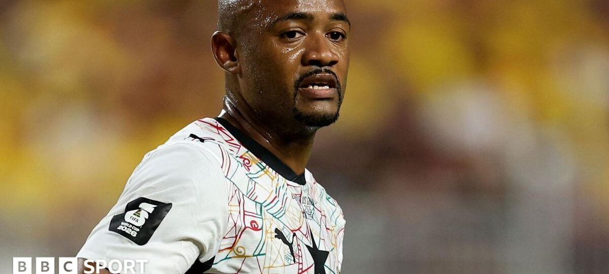 Sheff Utd sign experienced forward Ayew