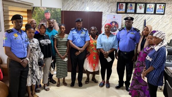 Osun CP presents N13.5m cheques to fallen officer’s families