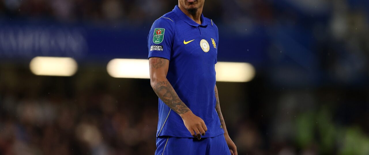 Arsenal fans deliver brutal message to Chelsea star during 2-1 win