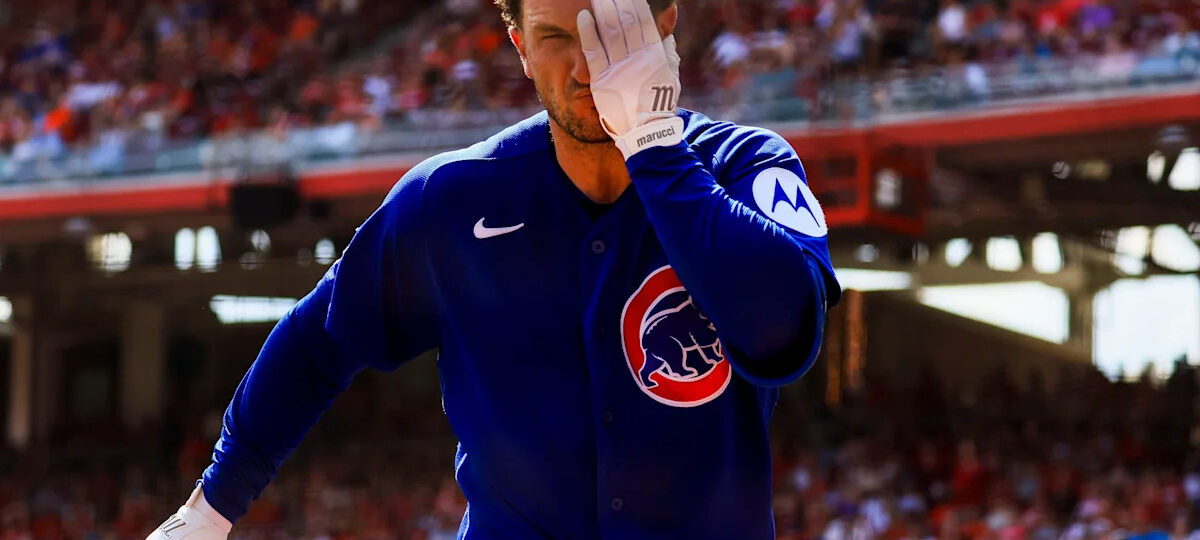 Cubs 3B Alex Bregman exits game vs. Reds after being struck in the face by foul ball