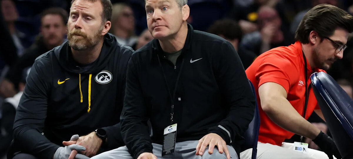 Iowa wrestling earns commitment from three-time Arizona state champion