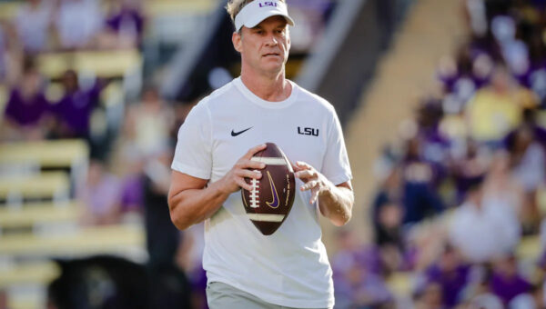 Lane Kiffin greeted by Ole Miss fans with boos, expletive-laden chants during “College Gameday” appearance