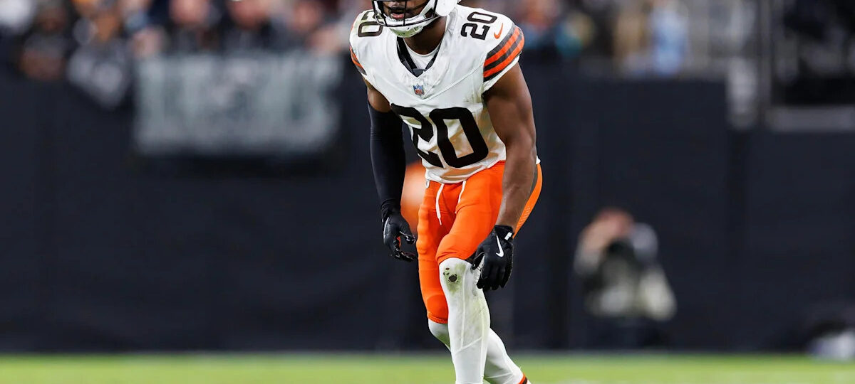 Browns swap out cornerbacks on practice squad
