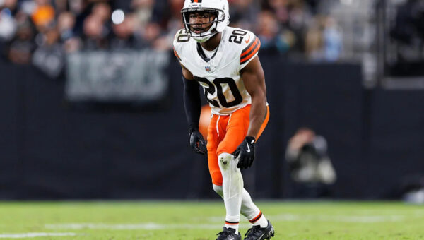 Browns swap out cornerbacks on practice squad