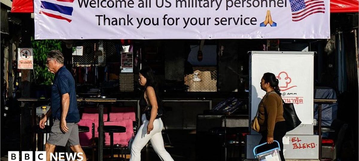 US aircraft carrier to dock near Thai beach resort Pattaya after record 250 days at sea