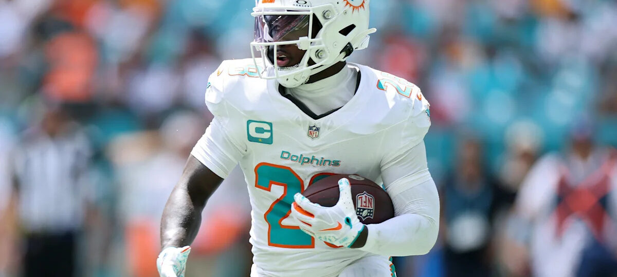 Dolphins RB De'Von Achane will reportedly miss the remainder of the season due to torn ACL