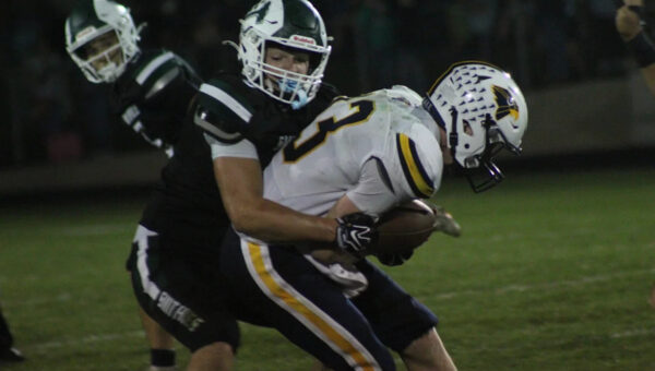 Statement Made! In undefeated WCAL clash, Smithville roughs up Hillsdale in Div. VI state-ranked win