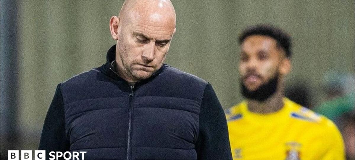 Gray sacked by Hibs after six league games