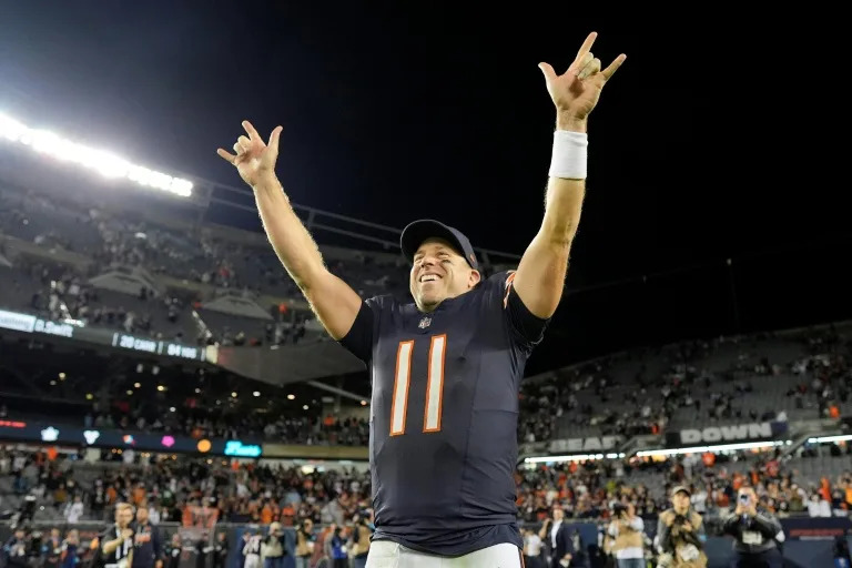 Bears thrash Eagles 27-7 as third-string QB Keenum shines