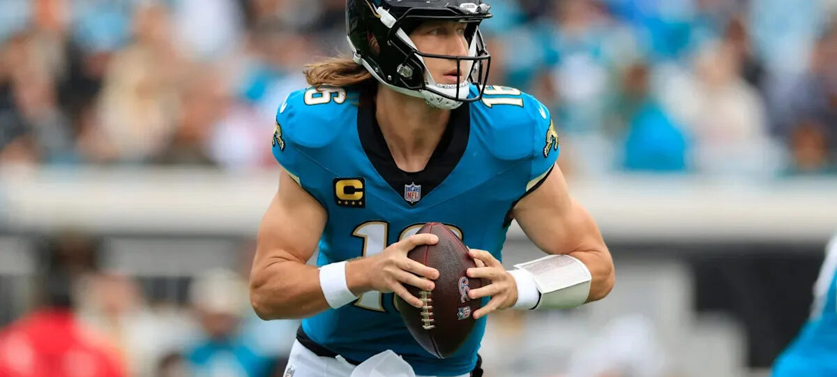 Why Jaguars removed Trevor Lawrence for Nick Mullens in Week 1 game vs. Browns