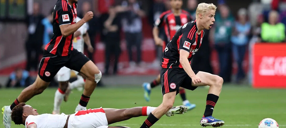 Eintracht Frankfurt's Hugo Larsson set to complete Fulham transfer