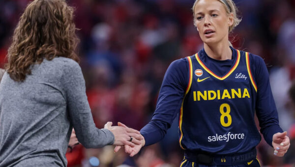 Stephanie White explains what was ‘really good’ about Sophie Cunningham’s game in latest Fever win