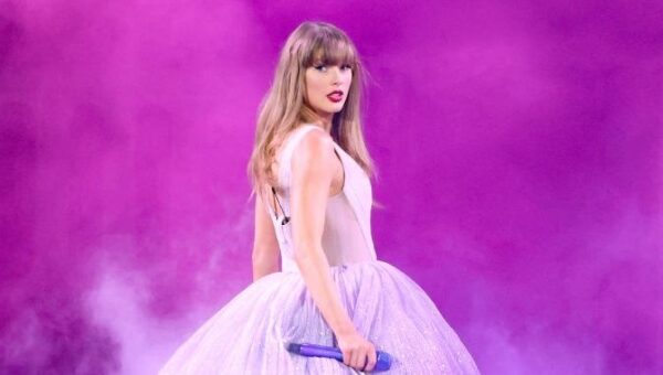 ‘Pink Clouding’ Meaning & Lyrics Explained: A Breakdown of Taylor Swift’s Song