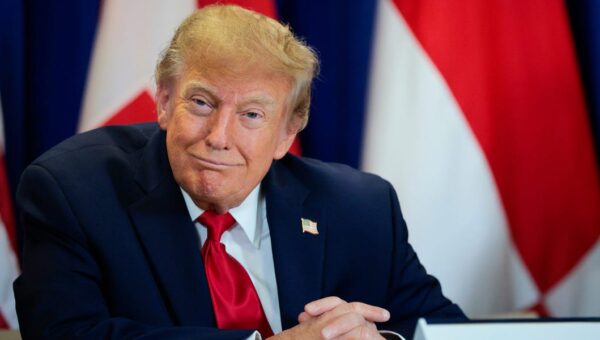 Dario Amodei to have dinner with President Trump in a rare meeting