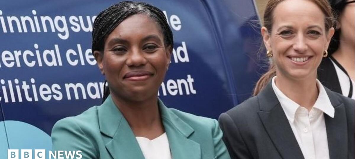 Conservatives pledge 'tough love' benefit rules for under-25s