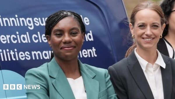 Conservatives pledge ‘tough love’ benefit rules for under-25s