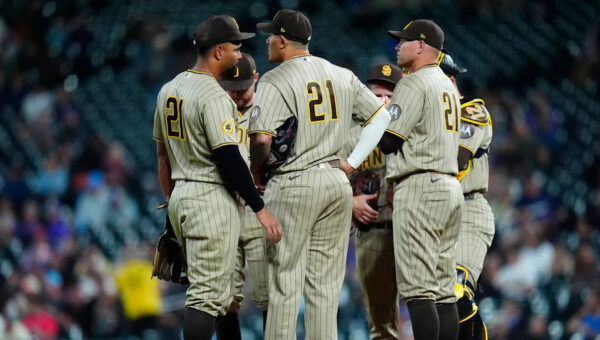 Padres’ win streak snapped as Carrigg and Rox even series
