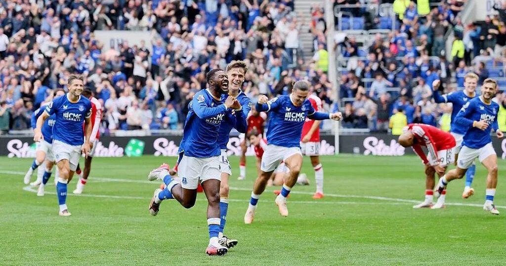 Debut winner 'an indescribable feeling' - Maitland-Niles